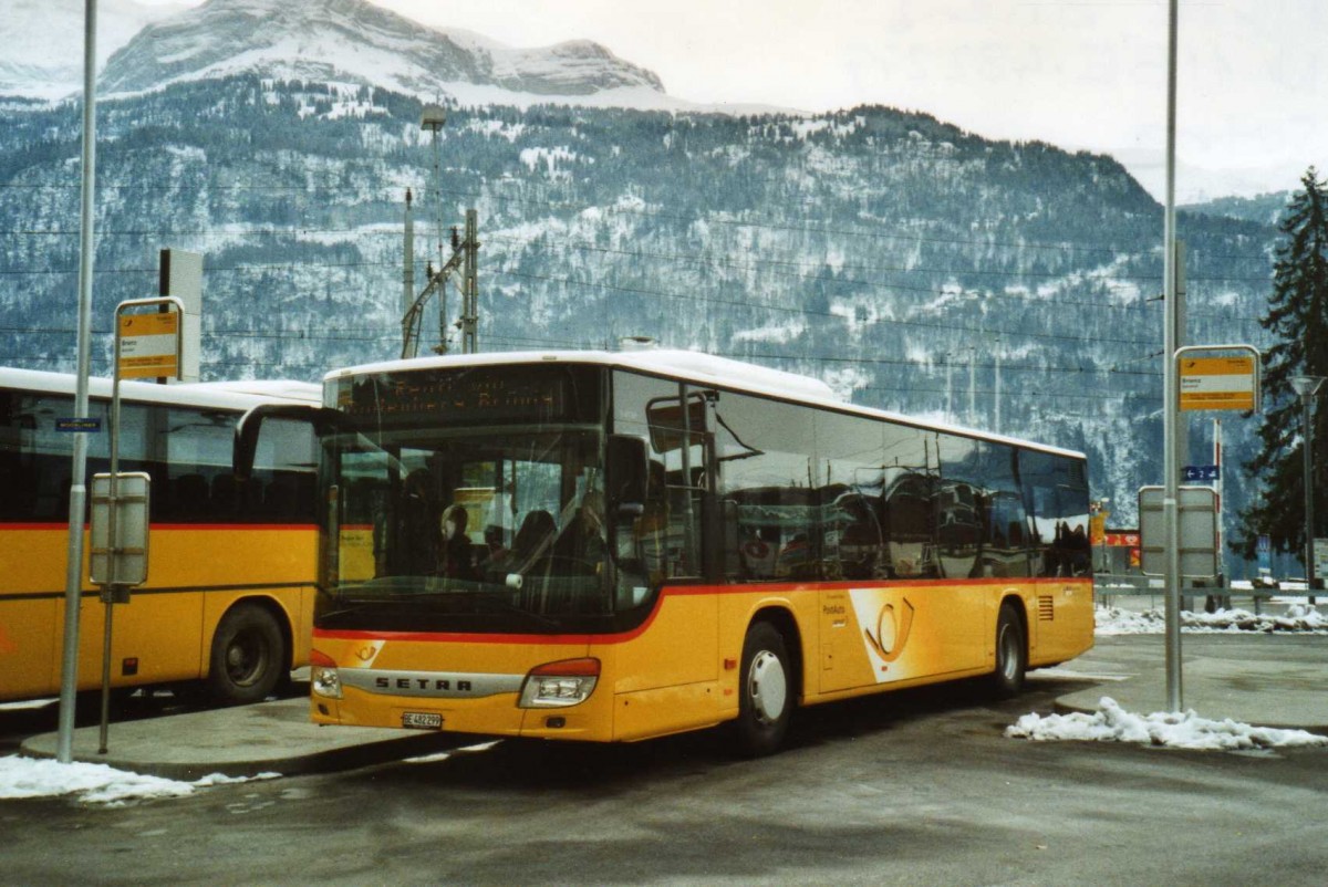 (114'409) - Flck, Brienz - Nr. 1/BE 482'299 - Setra am 16. Februar 2009 beim Bahnhof Brienz