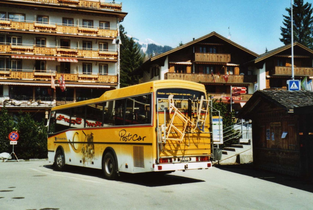 (115'732) - AVG Grindelwald - Nr. 26/BE 268'737 - Vetter am 5. April 2009 beim Bahnhof Grindelwald