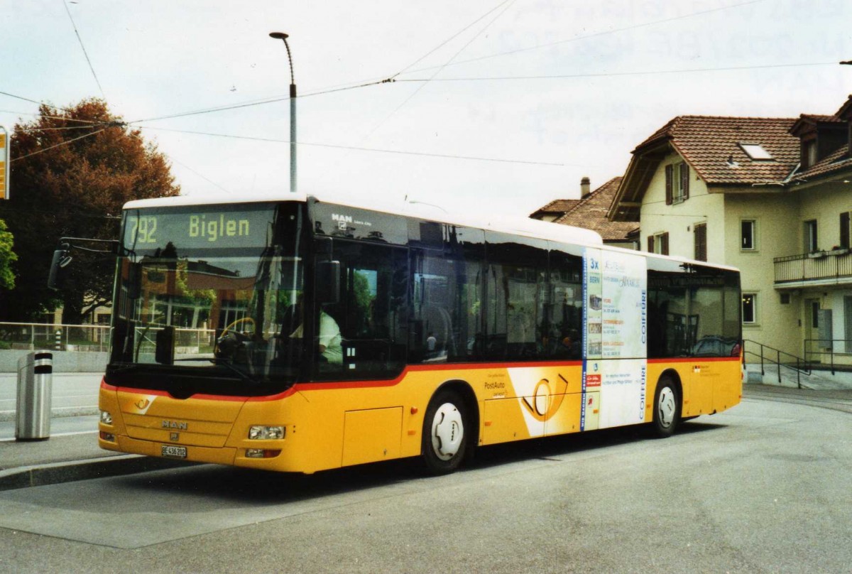 (116'414) - RBS Worblaufen - Nr. 202/BE 436'202 - MAN am 9. Mai 2009 beim Bahnhof Worb Dorf