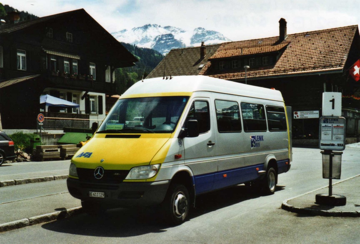 (116'435) - AFA Adelboden - Nr. 52/BE 611'129 - Mercedes (ex ABW Walenstadt) am 17. Mai 2009 beim Bahnhof Lenk