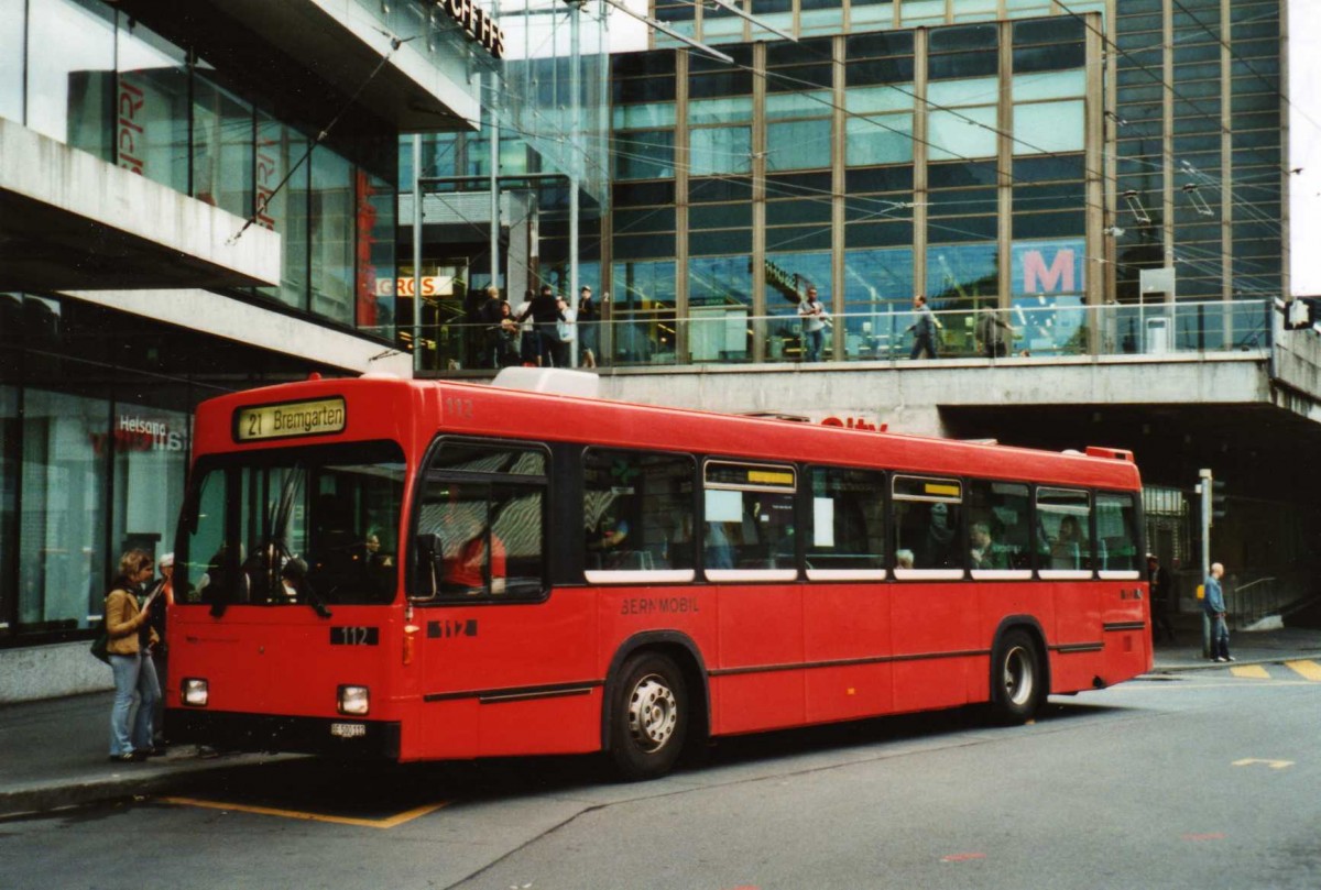 (117'525) - Bernmobil, Bern - Nr. 112/BE 500'112 - Volvo/R&J am 8. Juni 2009 beim Bahnhof Bern