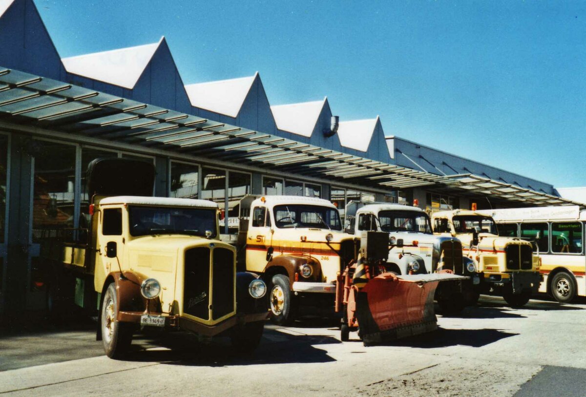 (117'605) - Aus dem Archiv: STI Thun -  Nr. 41/BE 3349 U - Berna (ex Nr. 141; ex Nr. 41) am 13. Juni 2009 in Thun, Garage