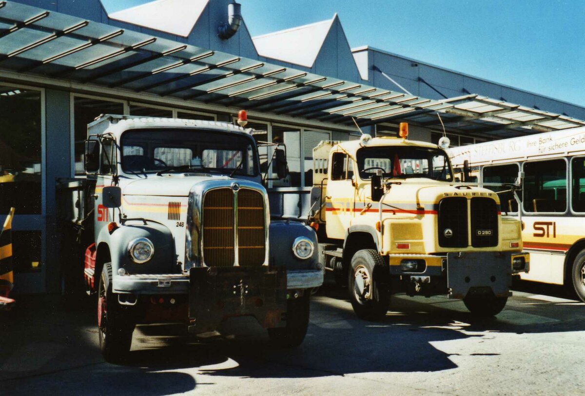 (117'614) - Aus dem Archiv: STI Thun - Nr. 248 - Saurer (ex Nr. 148; ex ATGH Heiligenschwendi Nr. 6) am 13. Juni 2009 in Thun, Garage