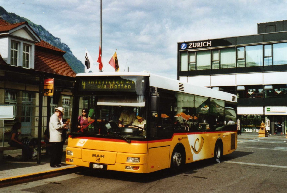 (117'716) - PostAuto Bern - BE 610'531 - MAN/Gppel (ex P 23'032) am 14. Juni 2009 beim Bahnhof Interlaken Ost