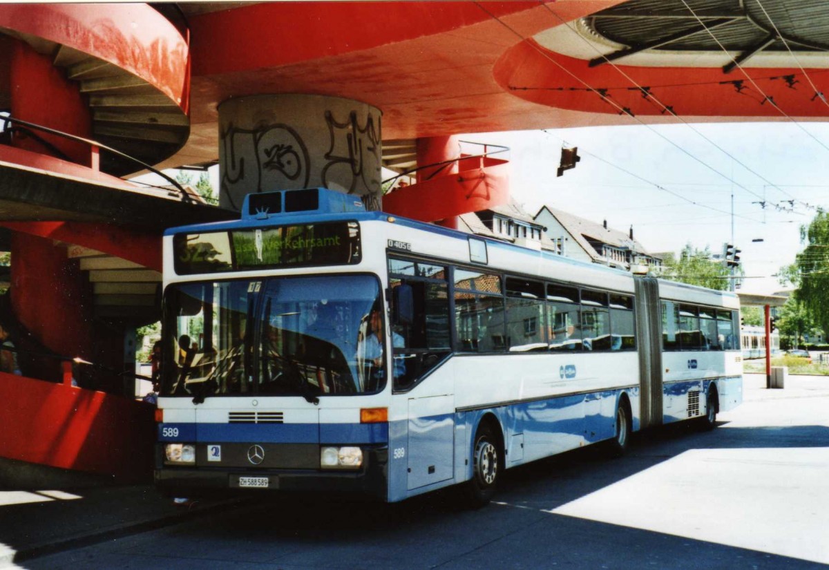 (117'731) - VBZ Zrich - Nr. 589/ZH 588'589 - Mercedes am 17. Juni 2009 in Zrich, Bucheggplatz