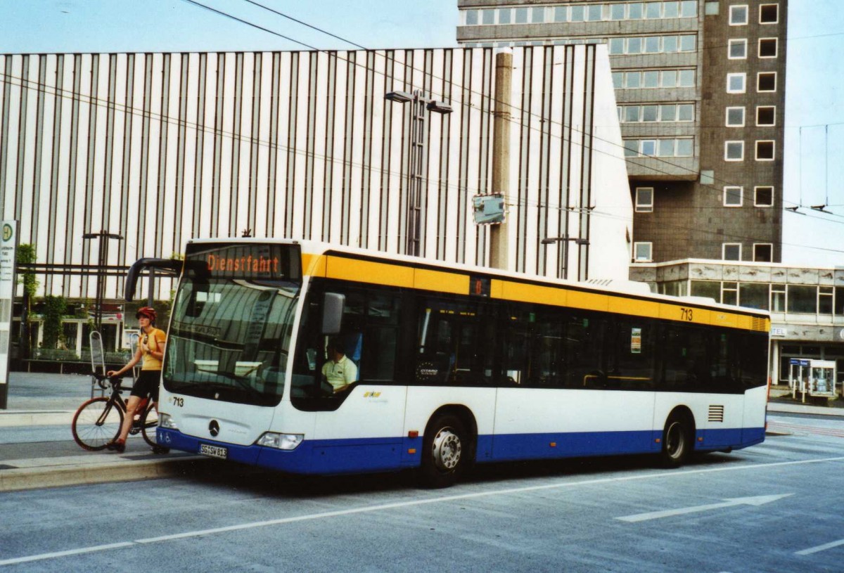 (118'006) - SWS Solingen - Nr. 713/SG-SW 813 - Mercedes am 5. Juli 2009 in Solingen, Graf-Wilhelm-Platz