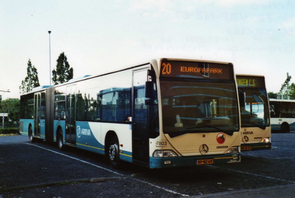 (118'417) - ARRIVA - Nr. 7803/BP-NZ-69 - Mercedes am 7. Juli 2009 beim Bahnhof Groningen