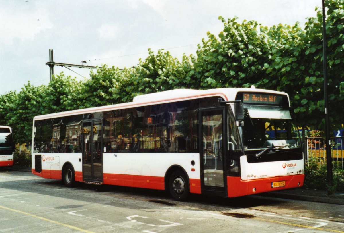 (118'624) - VEOLIA - Nr. 5064/BS-JX-40 - VDL Berkhof am 8. Juli 2009 beim Bahnhof Maastricht