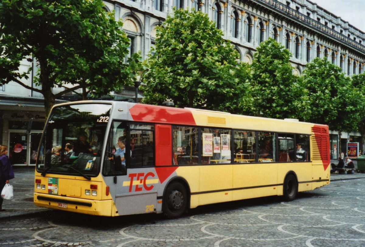 (118'702) - TEC Lige - Nr. 5.212/NKW-272 - Van Hool am 8. Juli 2009 in Lige, Place Saint-Laurent