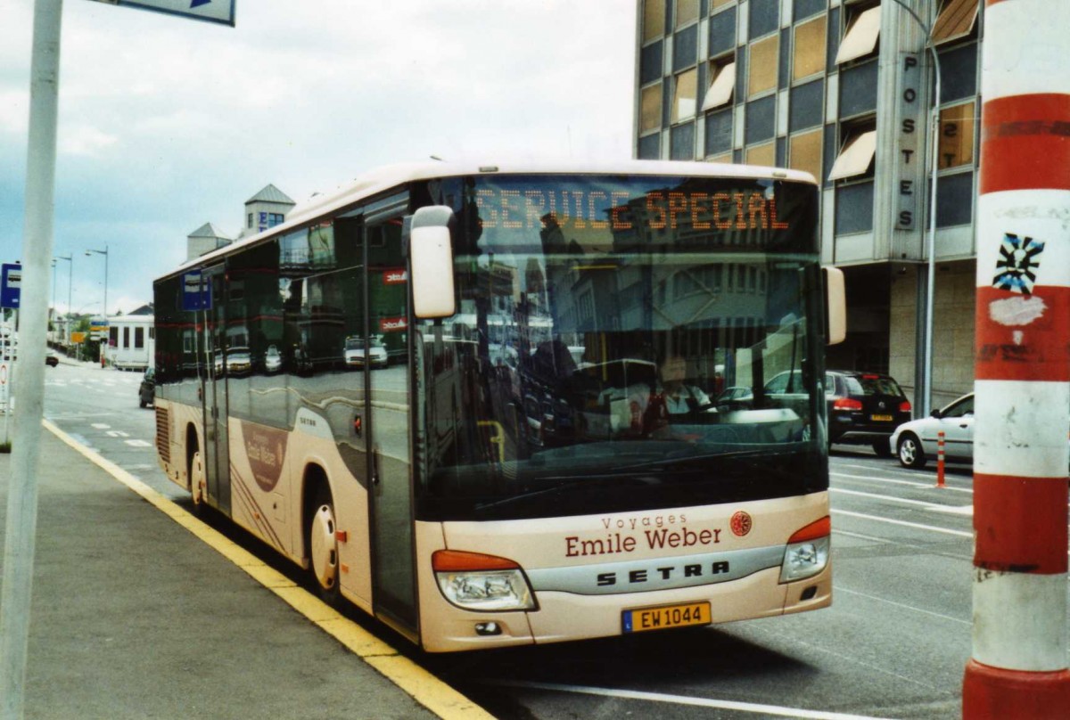 (118'821) - Weber, Canach - EW 1044 - Setra am 8. Juli 2009 beim Bahnhof Luxembourg