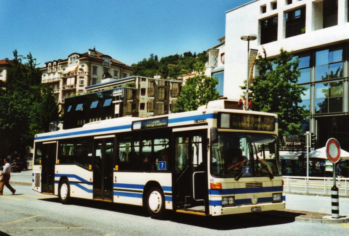 (119'302) - FART Locarno - Nr. 45/TI 64'945 - Mercedes am 20. Juli 2009 beim Bahnhof Locarno