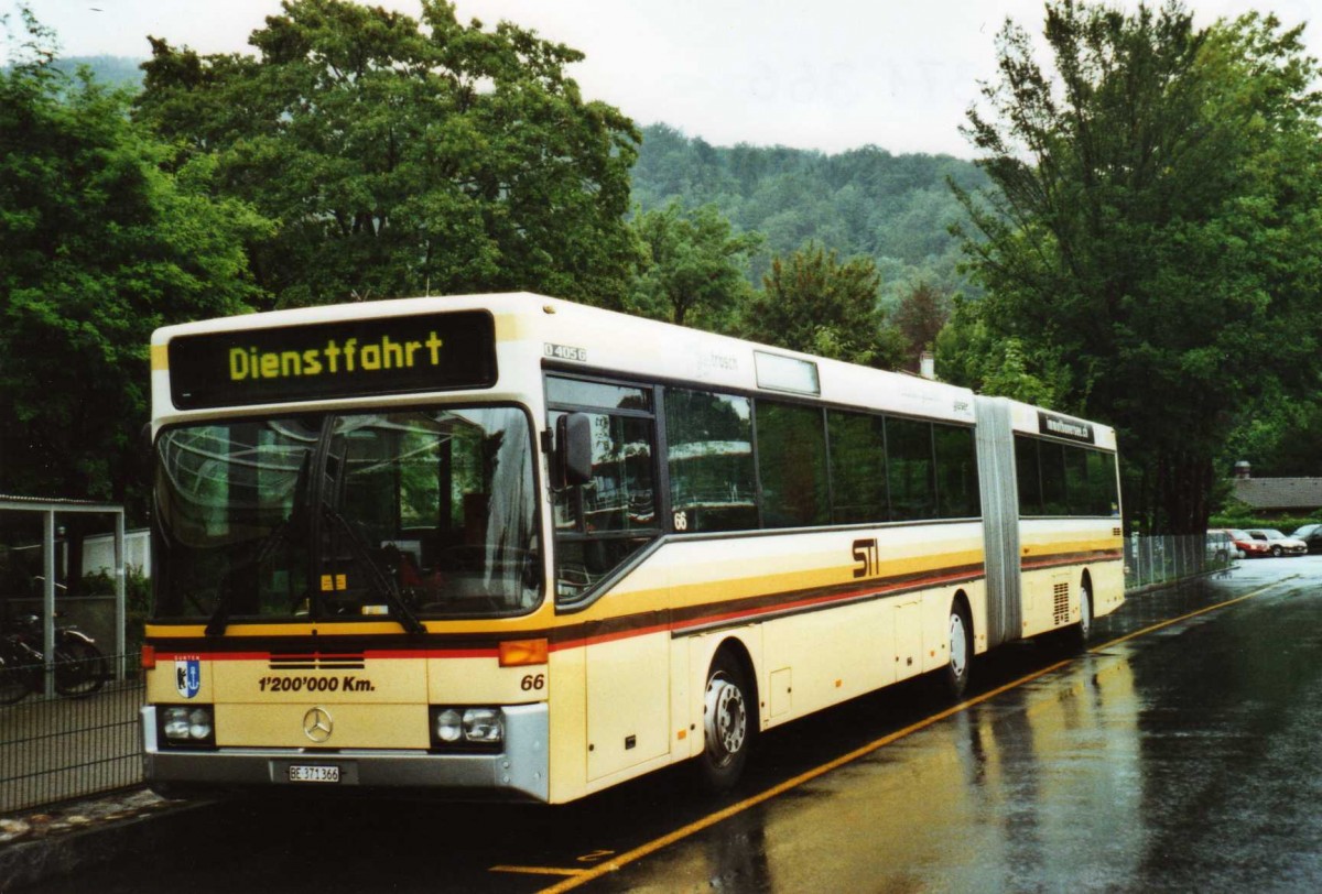 (119'406) - STI Thun - Nr. 66/BE 371'366 - Mercedes am 3. August 2009 bei der Schifflndte Thun