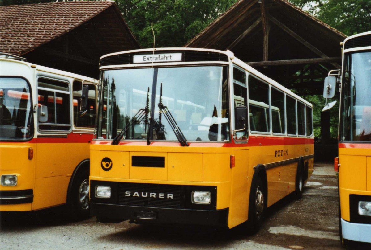 (119'423) - Bernair, Mnsingen - Saurer/Tscher (ex Schebath, Lauerz; ex Albin, Fllanden; ex Heim, Flums) am 9. August 2009 in Oberburg, Ziegelgut