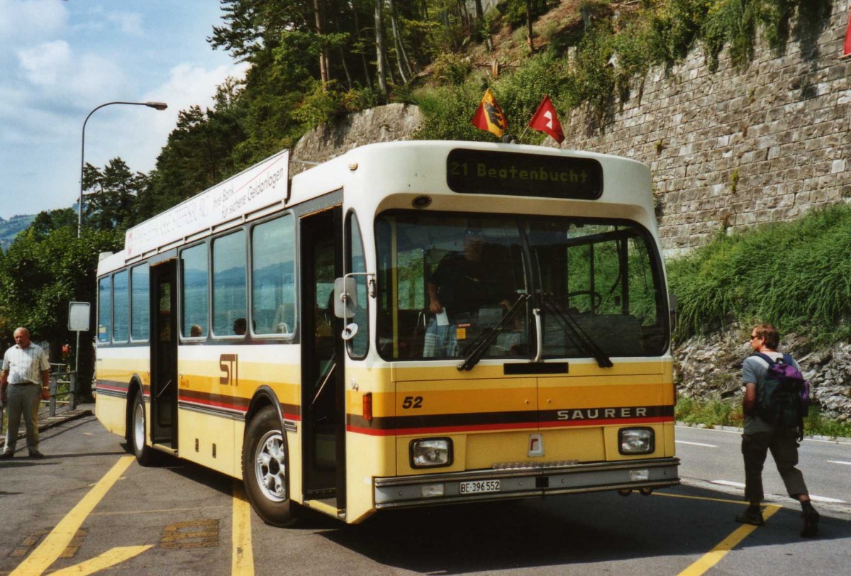 (119'605) - STI Thun - Nr. 52/BE 396'552 - Saurer/R&J am 9. August 2009 in der Beatenbucht