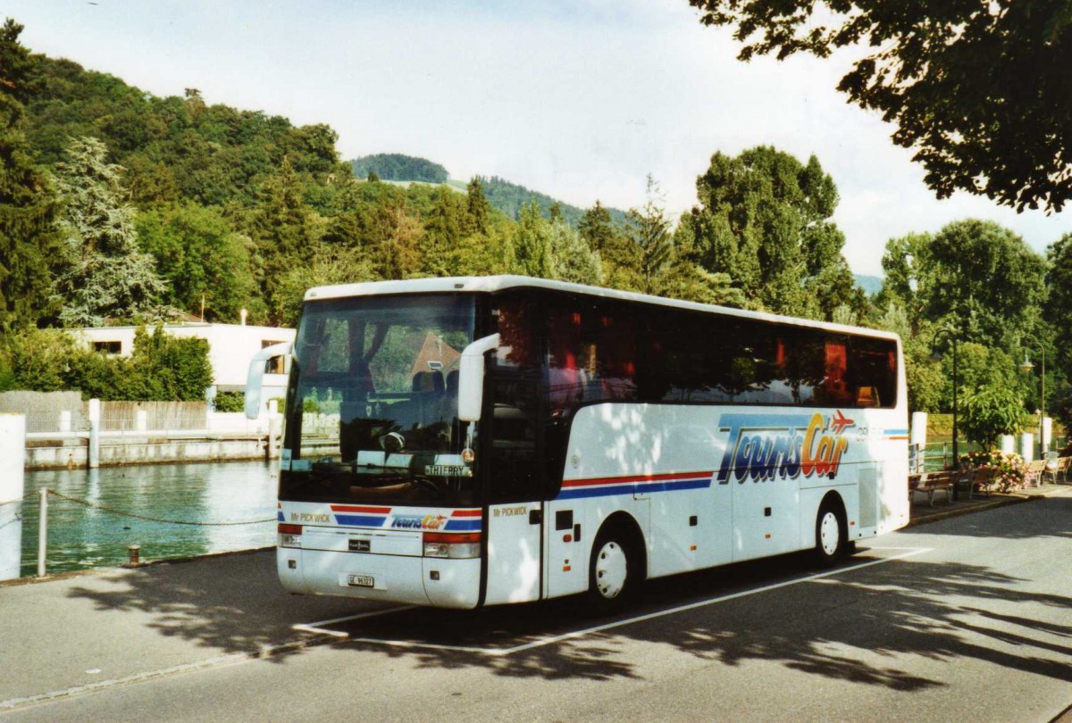 (120'103) - TourisCar, Genve - GE 96'327 - Van Hool am 16. August 2009 bei der Schifflndte Thun