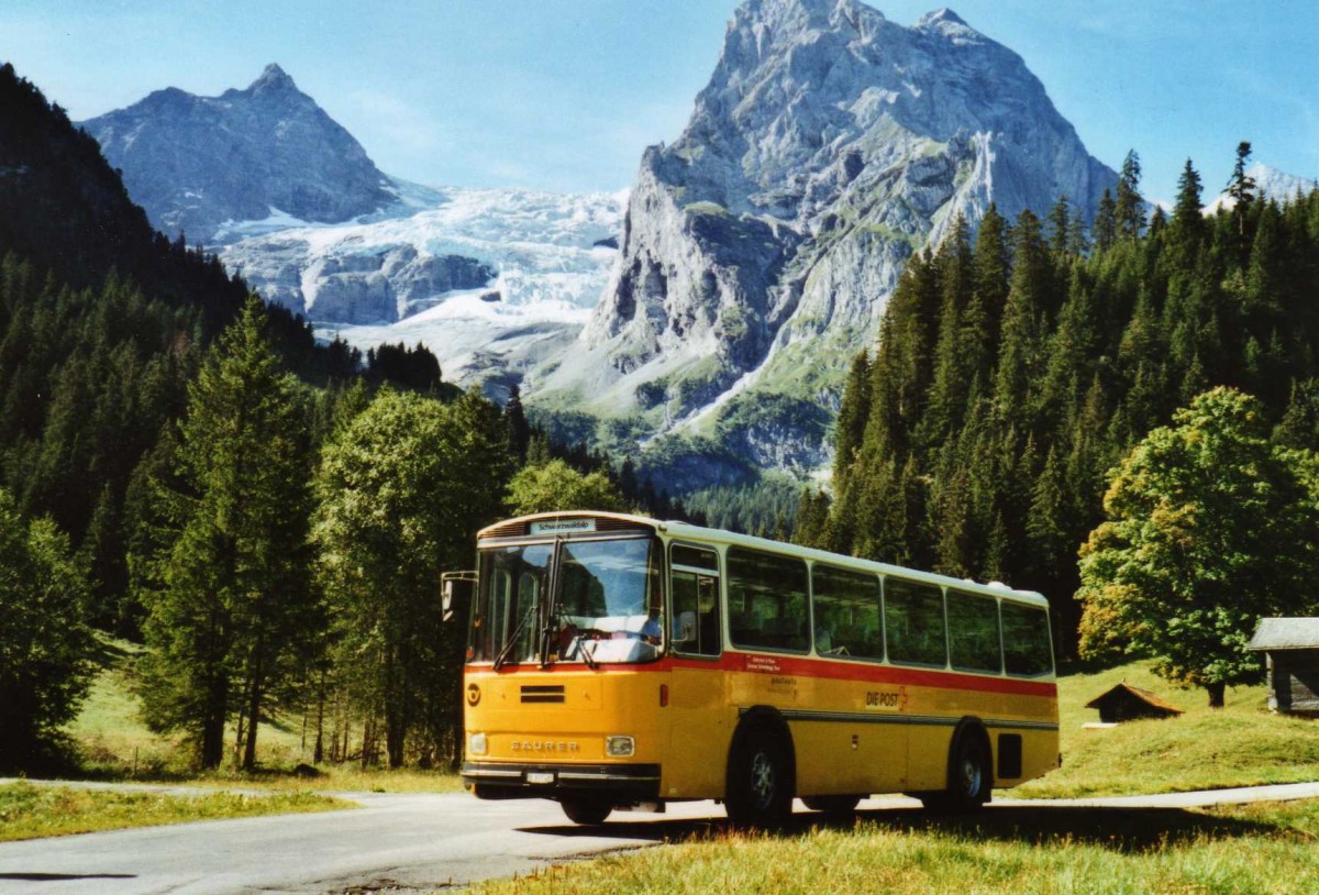 (120'224) - AVG Meiringen - Nr. 74/BE 607'481 - Saurer/R&J (ex P 24'357) am 23. August 2009 in Gschwandtenmaad