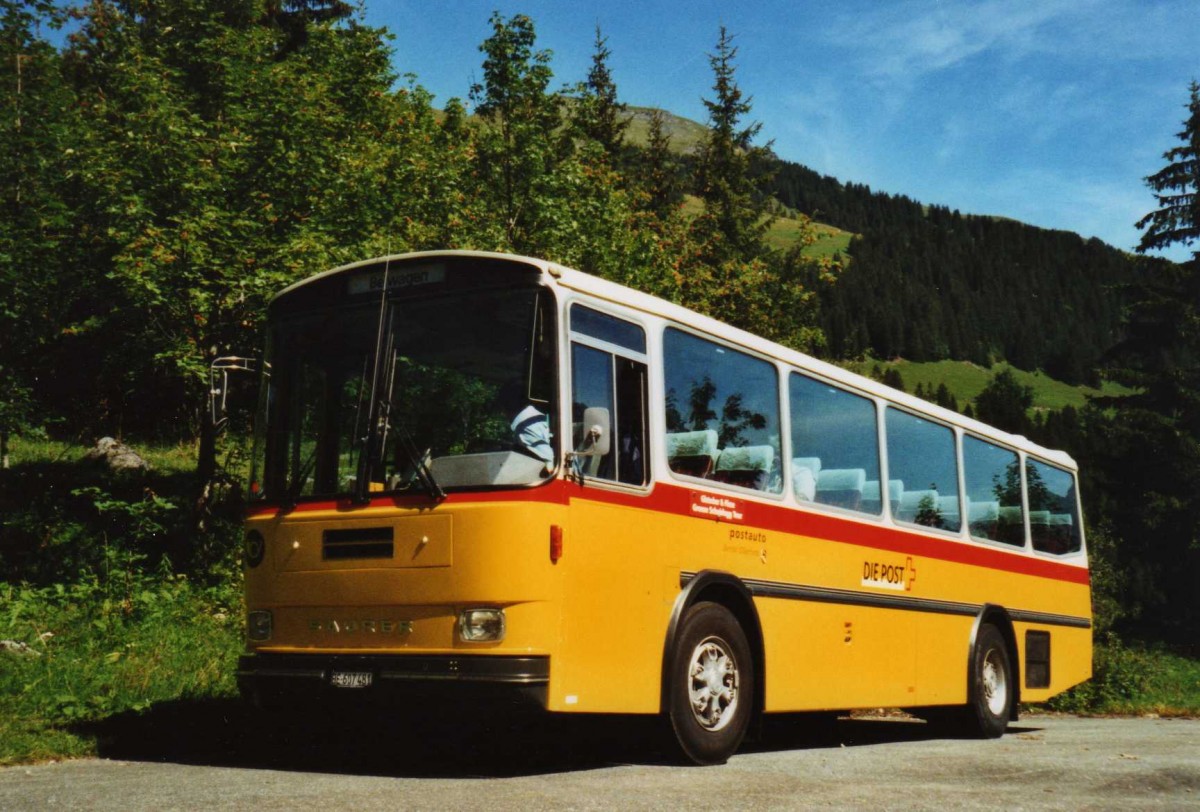 (120'307) - AVG Meiringen - Nr. 74/BE 607'481 - Saurer/R&J (ex P 24'357) am 23. August 2009 auf der Schwarzwaldalp, Alte Wendeplatte