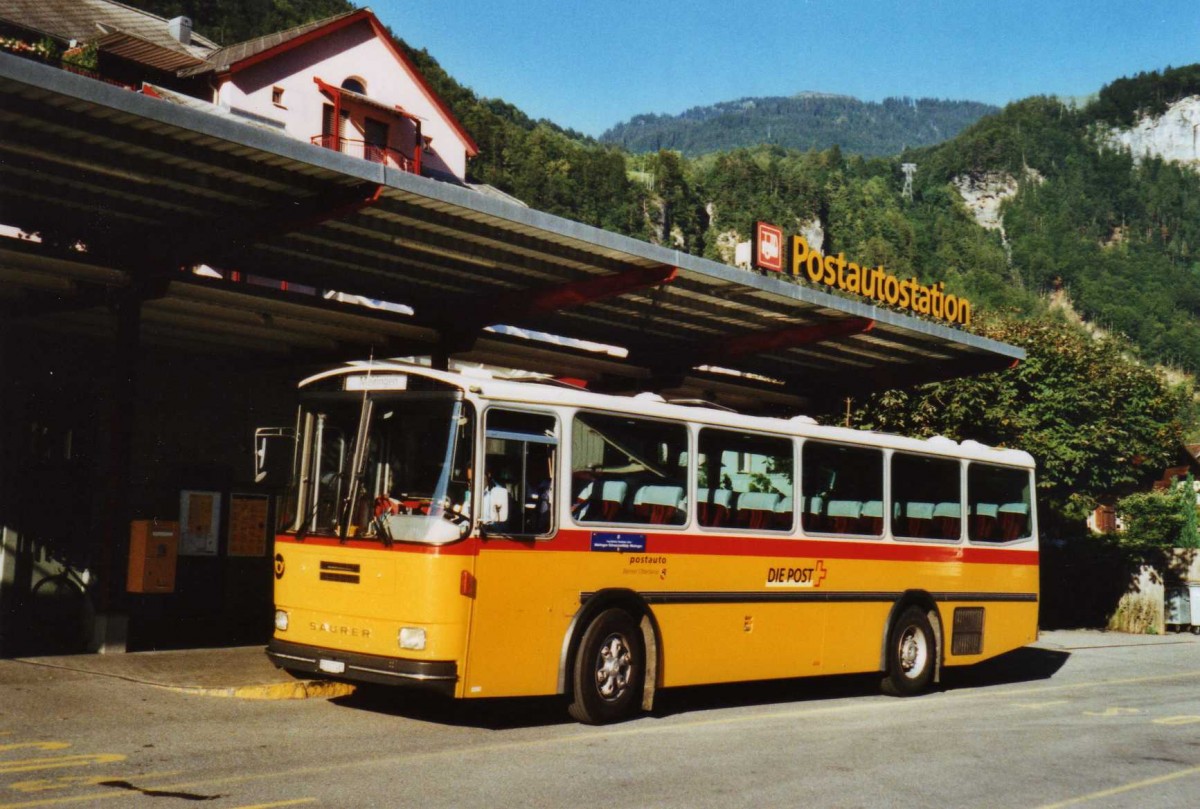 (120'502) - AVG Meiringen - Nr. 74/BE 607'481 - Saurer/R&J (ex P 24'357) am 23. August 2009 in Meiringen, Postautostation