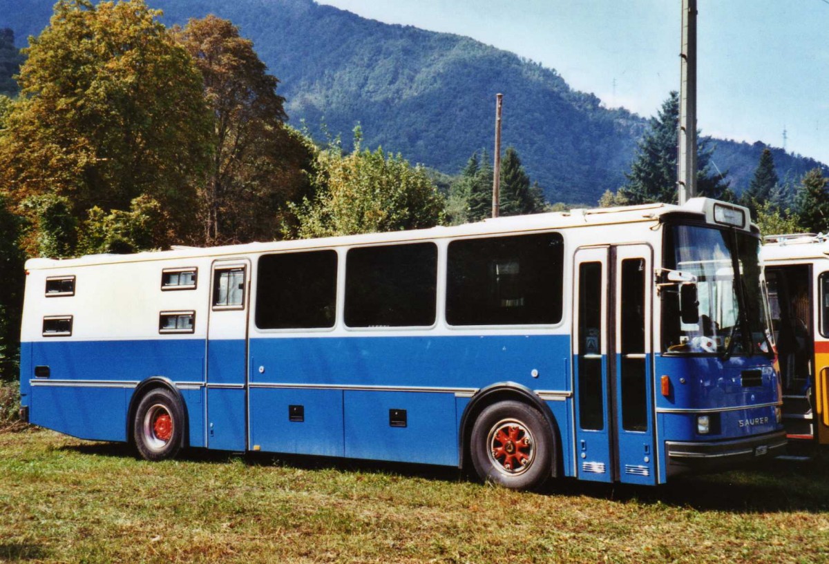 (121'016) - Hauser, Wdenswil - ZH 203'215 - Saurer/R&J (ex Bucher, Grt; ex P 25'648) am 12. September 2009 auf dem Monte Ceneri