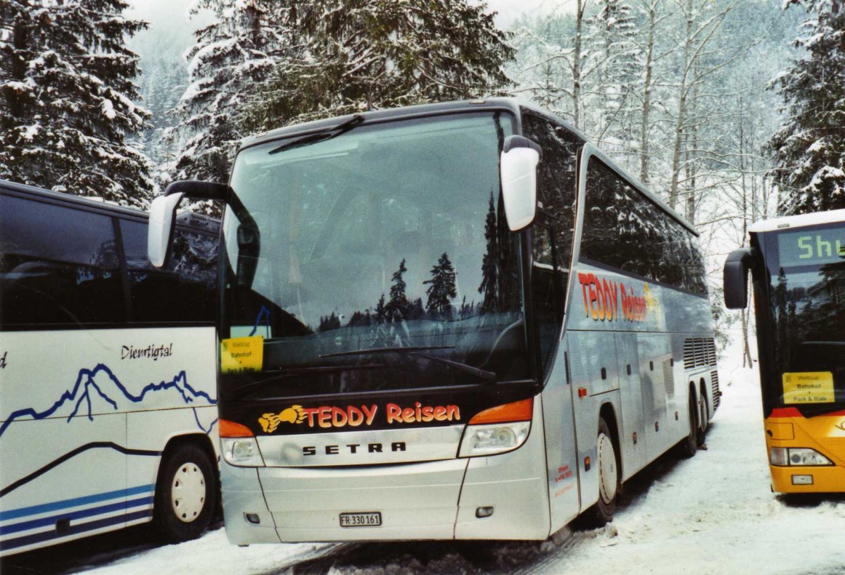 (123'712) - Teddy Reisen, Kerzers - FR 330'161 - Setra am 9. Januar 2010 in Adelboden, Unter dem Birg