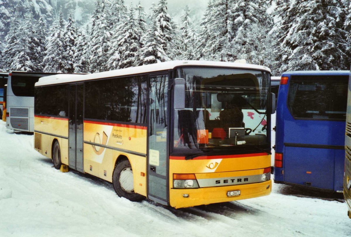 (123'717) - Spring, Schwenden - BE 26'671 - Setra am 9. Januar 2010 in Adelboden, Unter dem Birg