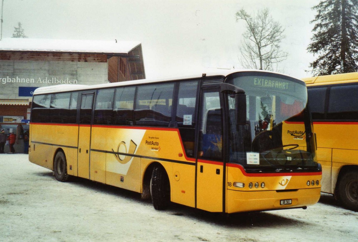 (123'820) - Fontana, Ilanz - Nr. 18/GR 561 - Neoplan am 9. Januar 2010 in Adelboden, ASB