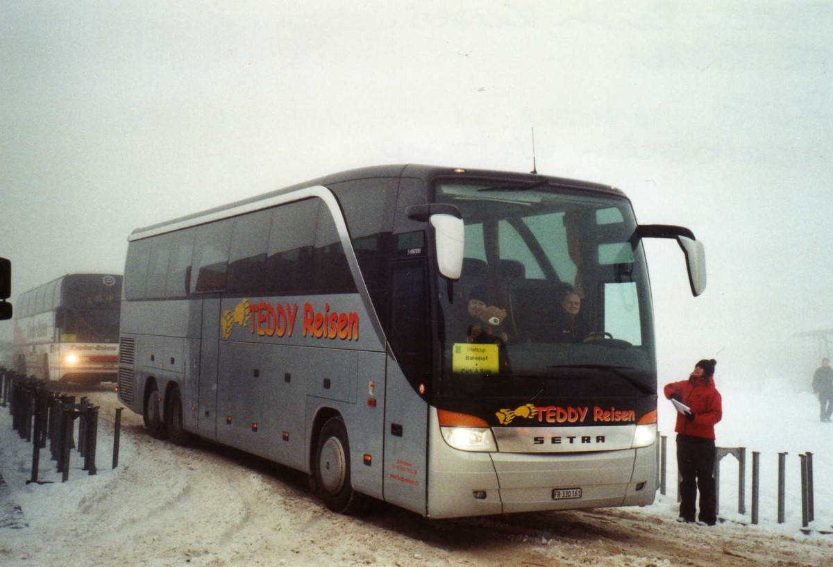 (124'003) - Teddy Reisen, Kerzers - FR 330'161 - Setra am 9. Januar 2010 in Adelboden, Weltcup