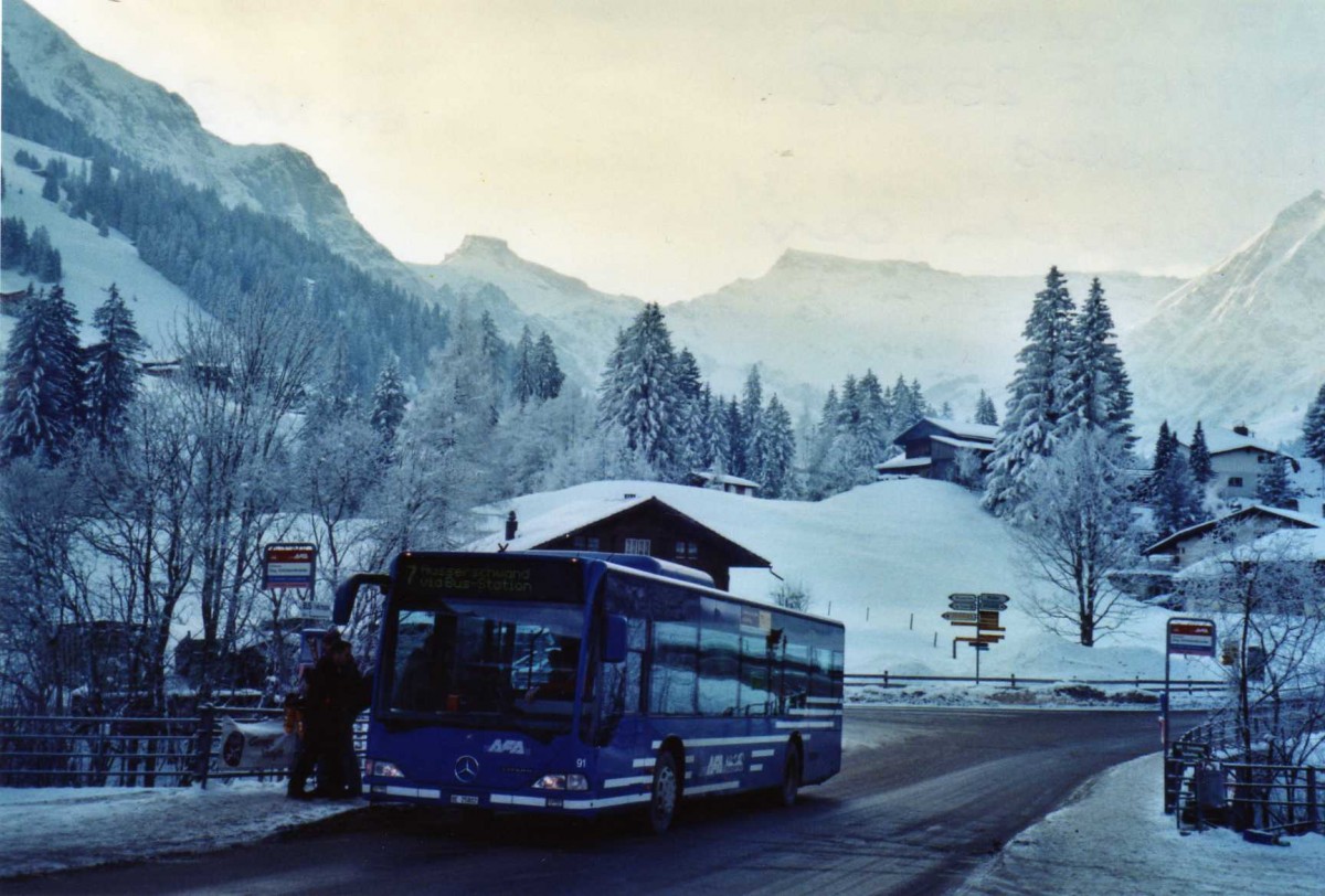 (124'015) - AFA Adelboden - Nr. 91/BE 25'802 - Mercedes (ex Nr. 2) am 10. Januar 2010 in Adelboden, Oey