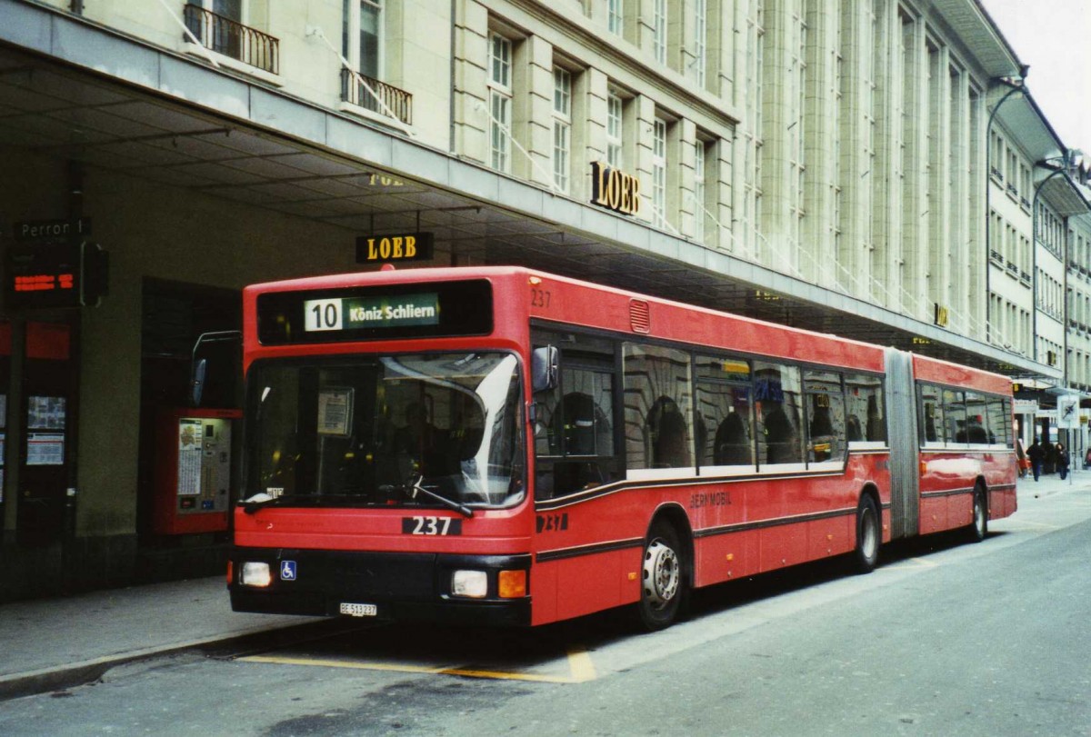 (124'330) - Bernmobil, Bern - Nr. 237/BE 513'237 - MAN am 15. Februar 2010 beim Bahnhof Bern