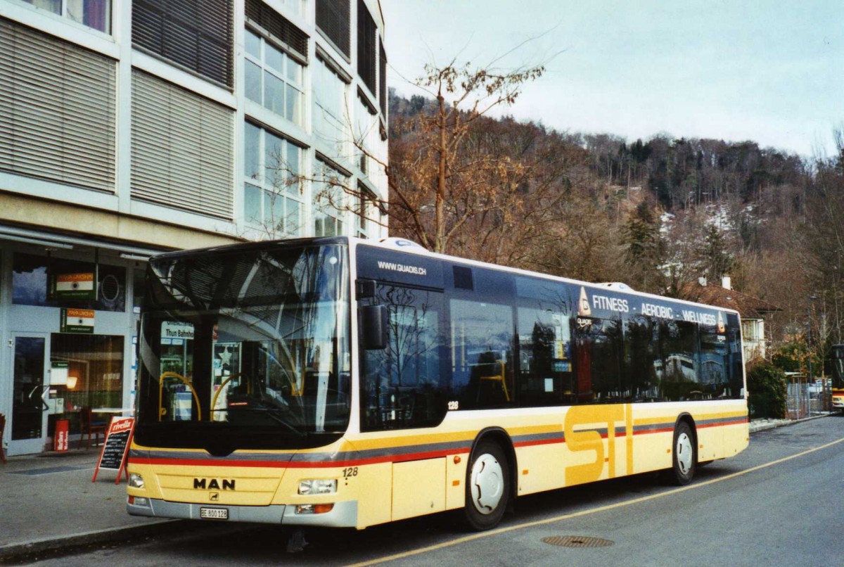 (124'532) - STI Thun - Nr. 128/BE 800'128 - MAN am 18. Februar 2010 bei der Schifflndte Thun