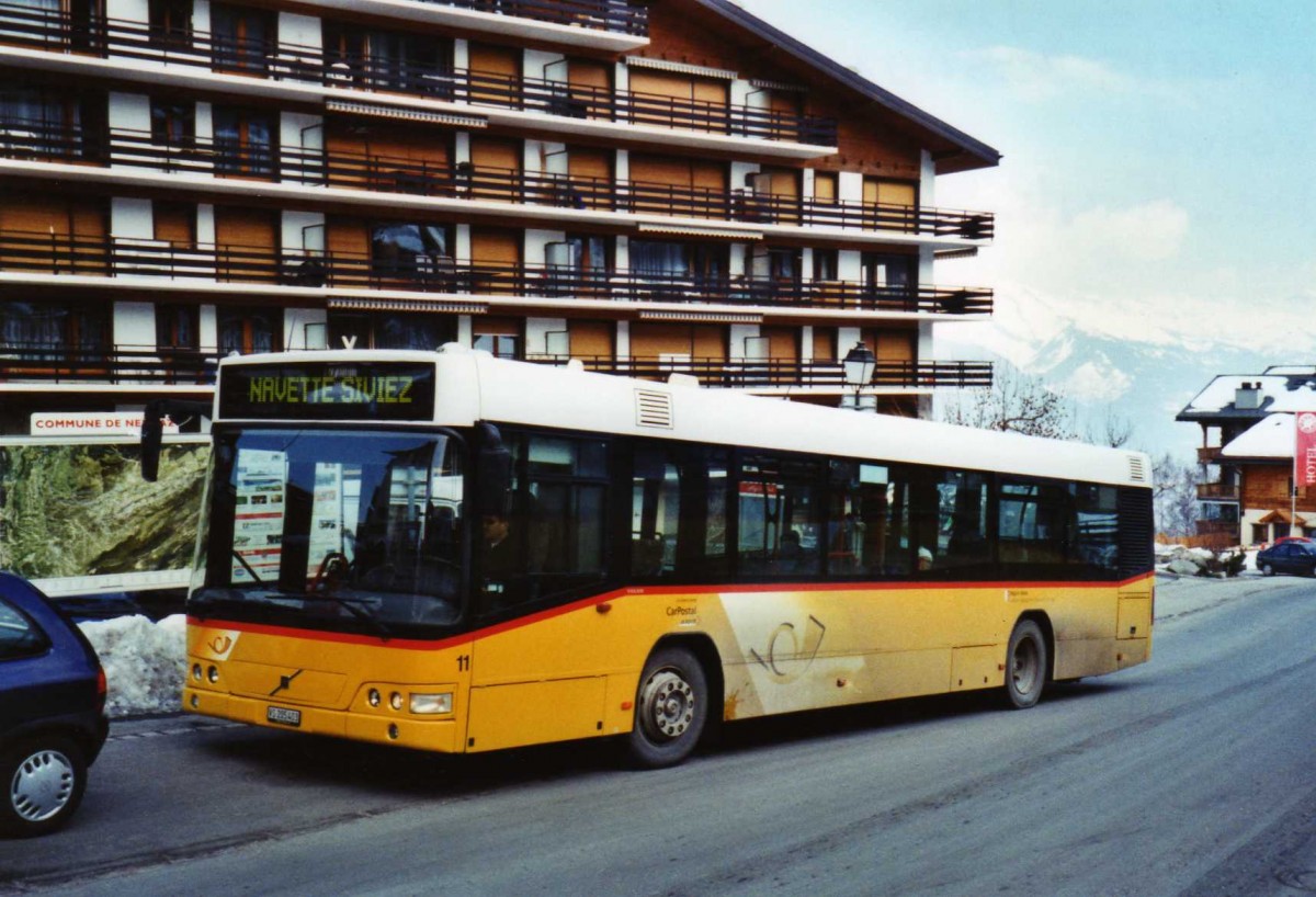 (124'631) - Lathion, Sion - Nr. 11/VS 205'403 - Volvo (ex Meier, Untersiggenthal Nr. 701) am 9. Mrz 2010 in Haute-Nendaz, Tl