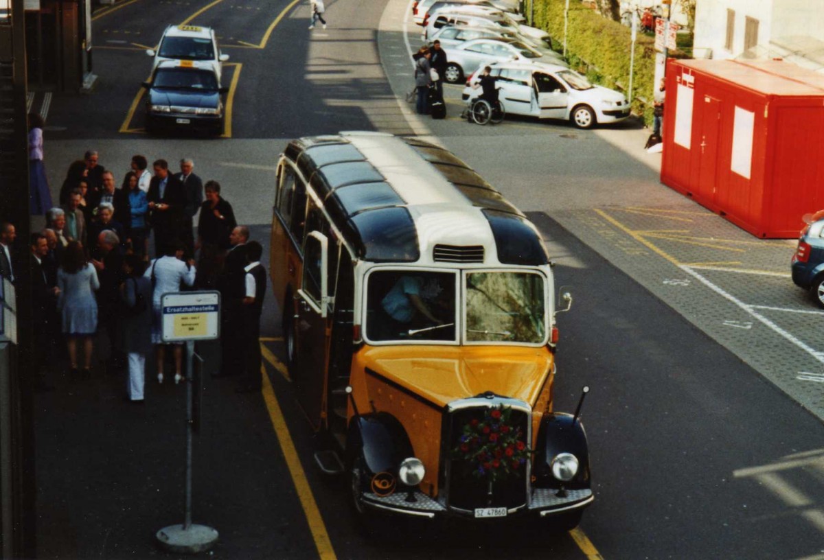 (125'618) - Tschannen, Arth - SZ 47'860 - Saurer/Eggli (ex OPC Ennetbrgen Nr. 2; ex M+79'513; ex P 23'153; ex P 2240) am 24. April 2010 beim Bahnhof Zug