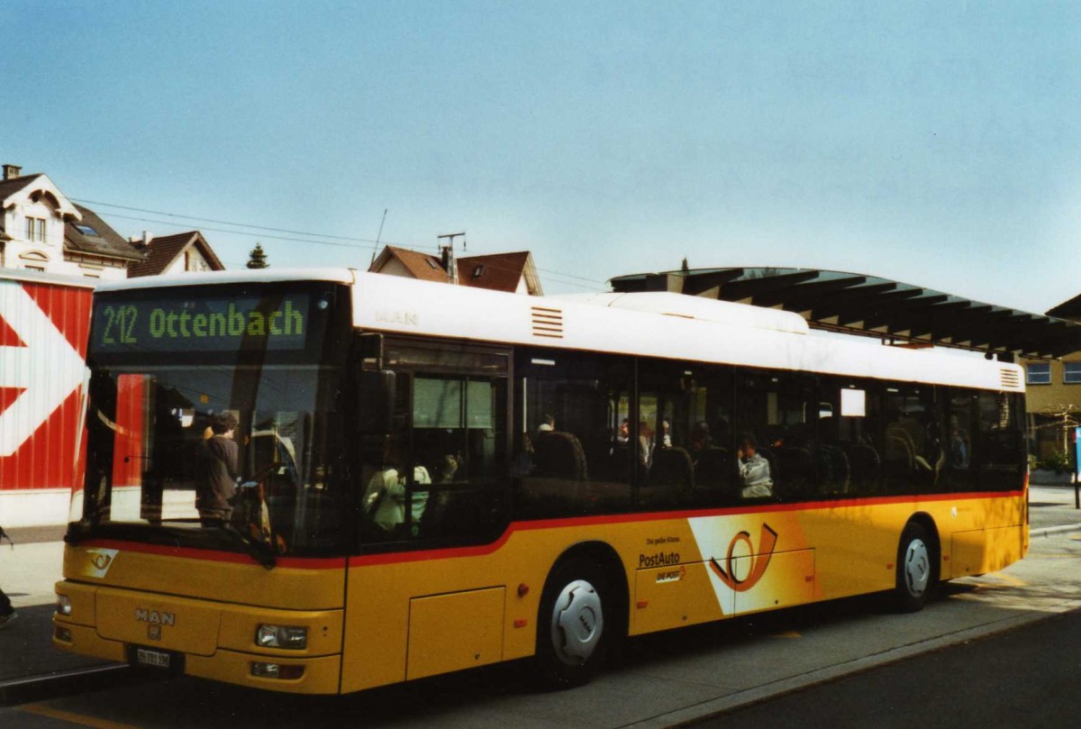 (125'620) - PostAuto Zrich - Nr. 173/ZH 781'196 - MAN am 24. April 2010 beim Bahnhof Affoltern