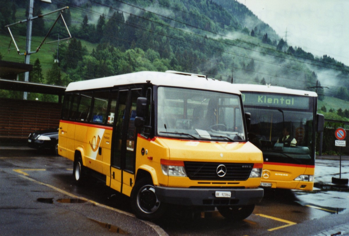 (126'530) - PostAuto Bern - BE 92'064 - Mercedes/Kusters (ex Portenier, Adelboden Nr. 5) am 29. Mai 2010 beim Bahnhof Reichenbach