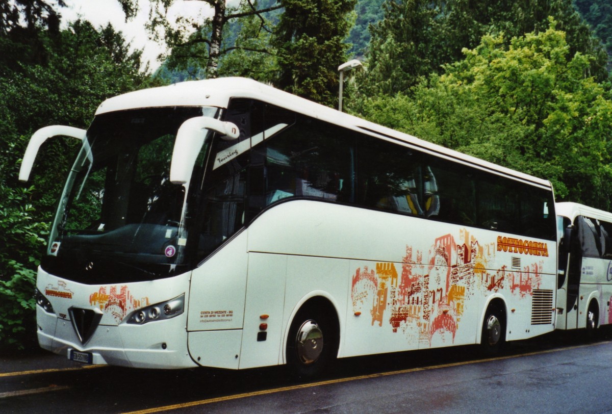 (126'918) - Aus Italien: Sottocorna, Costa di Mezzate - EB-551 VB - Mercedes/Noge am 13. Juni 2010 in Interlaken, Kursaal