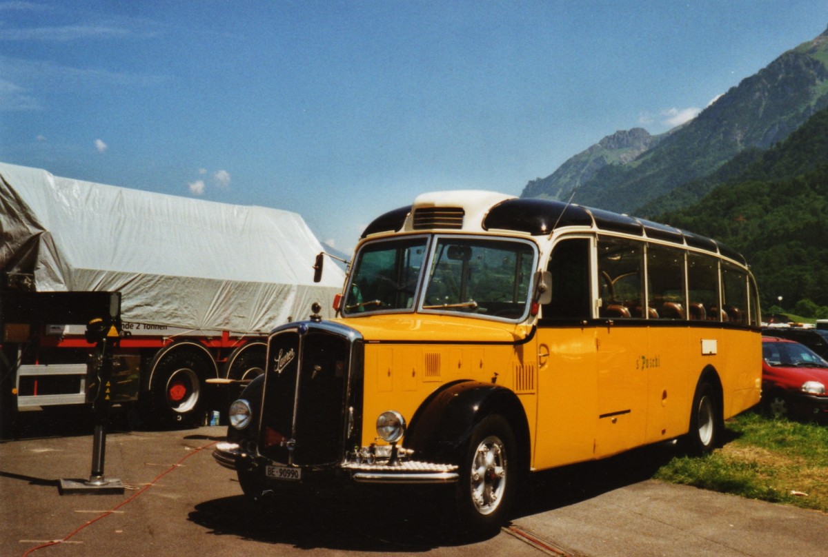 (127'116) - Ritter, Schpbach - BE 90'990 - Saurer/Gangloff (ex Linder, Einigen; ex P 23'146; ex P 2215) am 26. Juni 2010 in Interlaken, Flugplatz