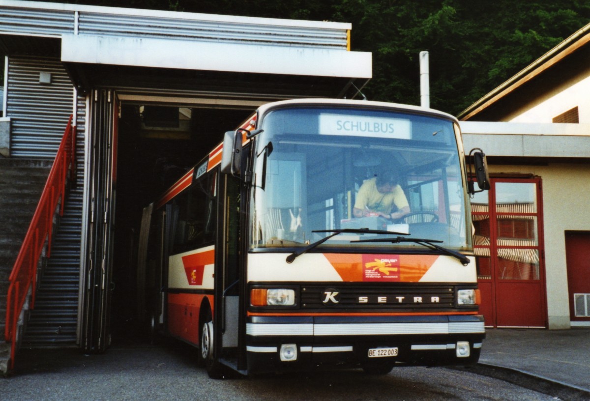 (127'333) - Peyer, Niederwangen - BE 122'003 - Setra (ex TRAVYS Yverdon; ex TPYG Yverdon) am 28. Juni 2010 in Niederwangen, Garage