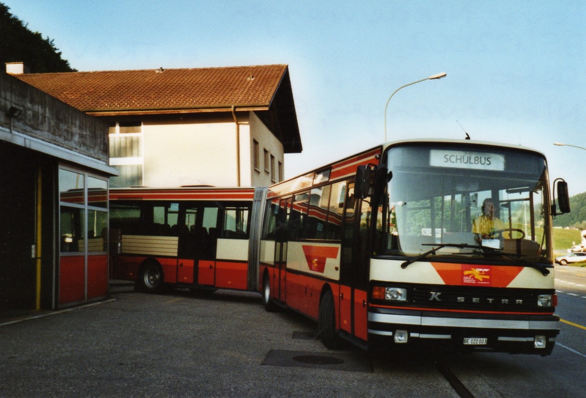 (127'334) - Peyer, Niederwangen - BE 122'003 - Setra (ex TRAVYS Yverdon; ex TPYG Yverdon) am 28. Juni 2010 in Niederwangen, Garage