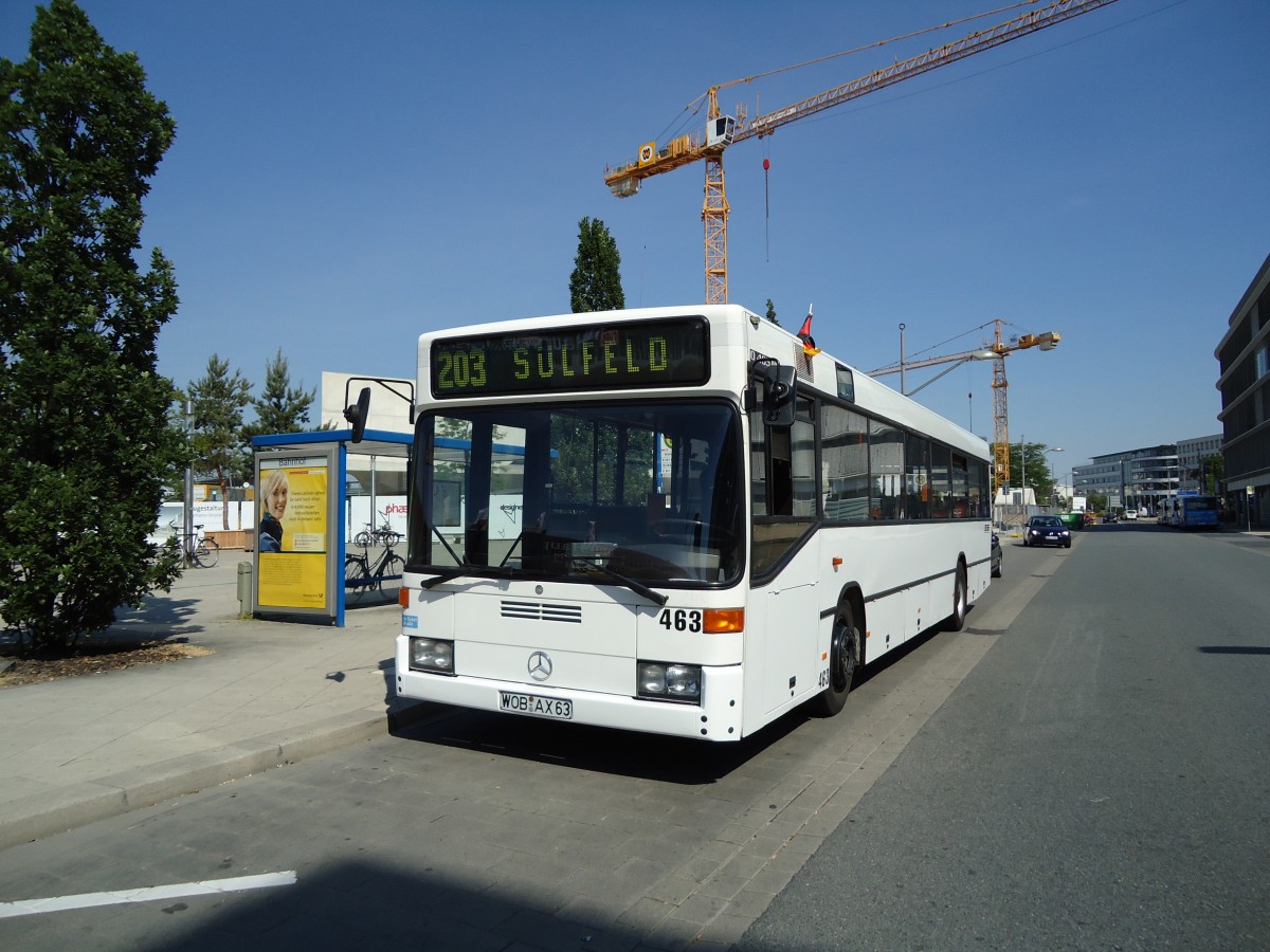 (127'754) - WVG Wolfsburg - Nr. 463/WOB-VG 63 - Mercedes am 8. Juli 2010 beim Hauptbahnhof Wolfsburg