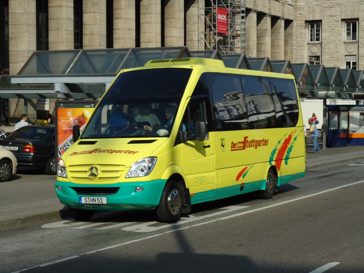 (127'933) - Der kleine Stuttgarter, Stuttgart - S-HN 51 - Mercedes am 10. Juli 2010 beim Hauptbahnhof Stuttgart