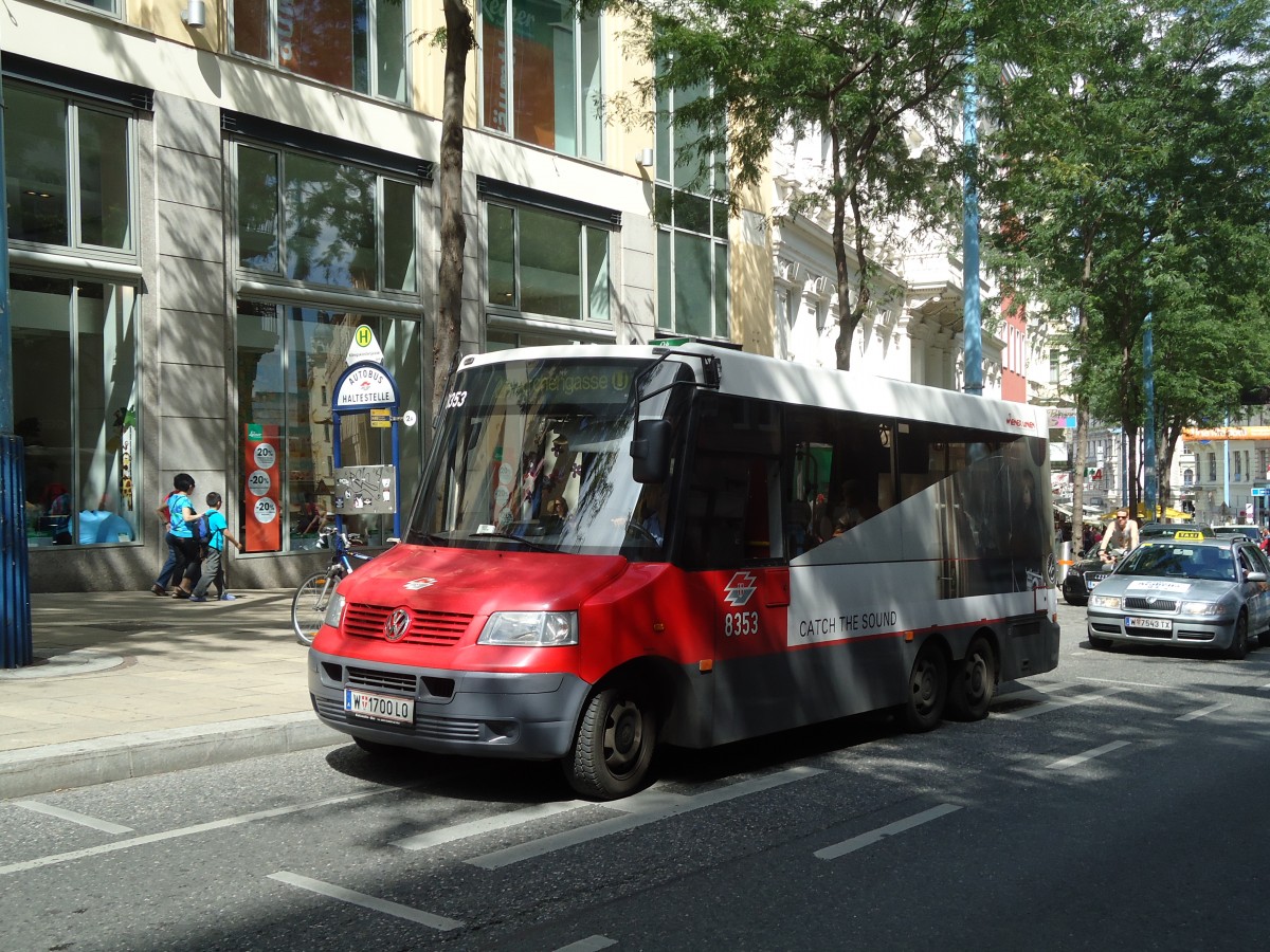 (128'387) - Wiener Linien - Nr. 8353/W 1700 LO - VW/Kutsenits am 9. August 2010 in Wien, Knigsklostergasse