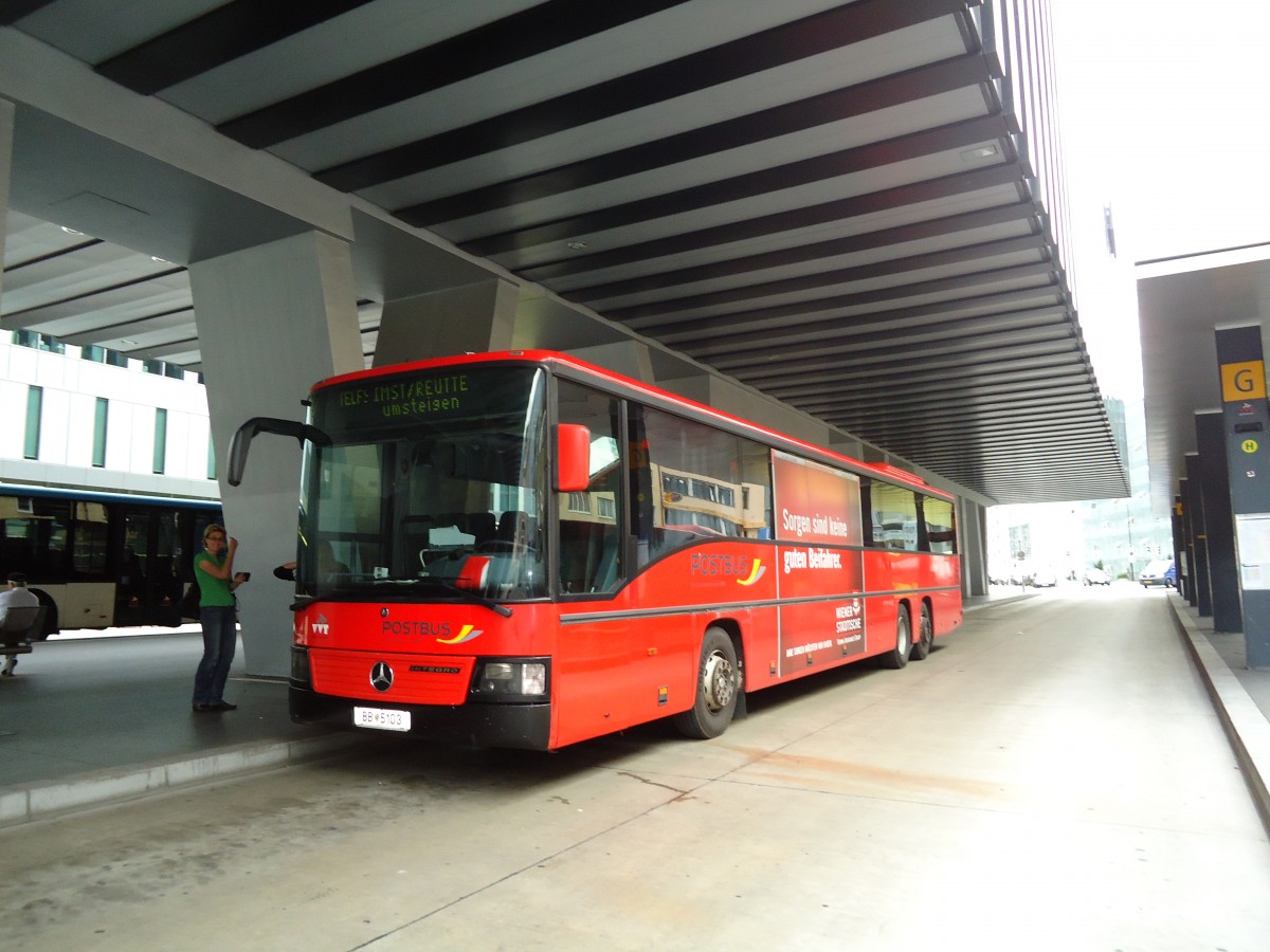 (128'623) - PostBus - BB 5103 - Mercedes am 11. August 2010 beim Bahnhof Innsbruck