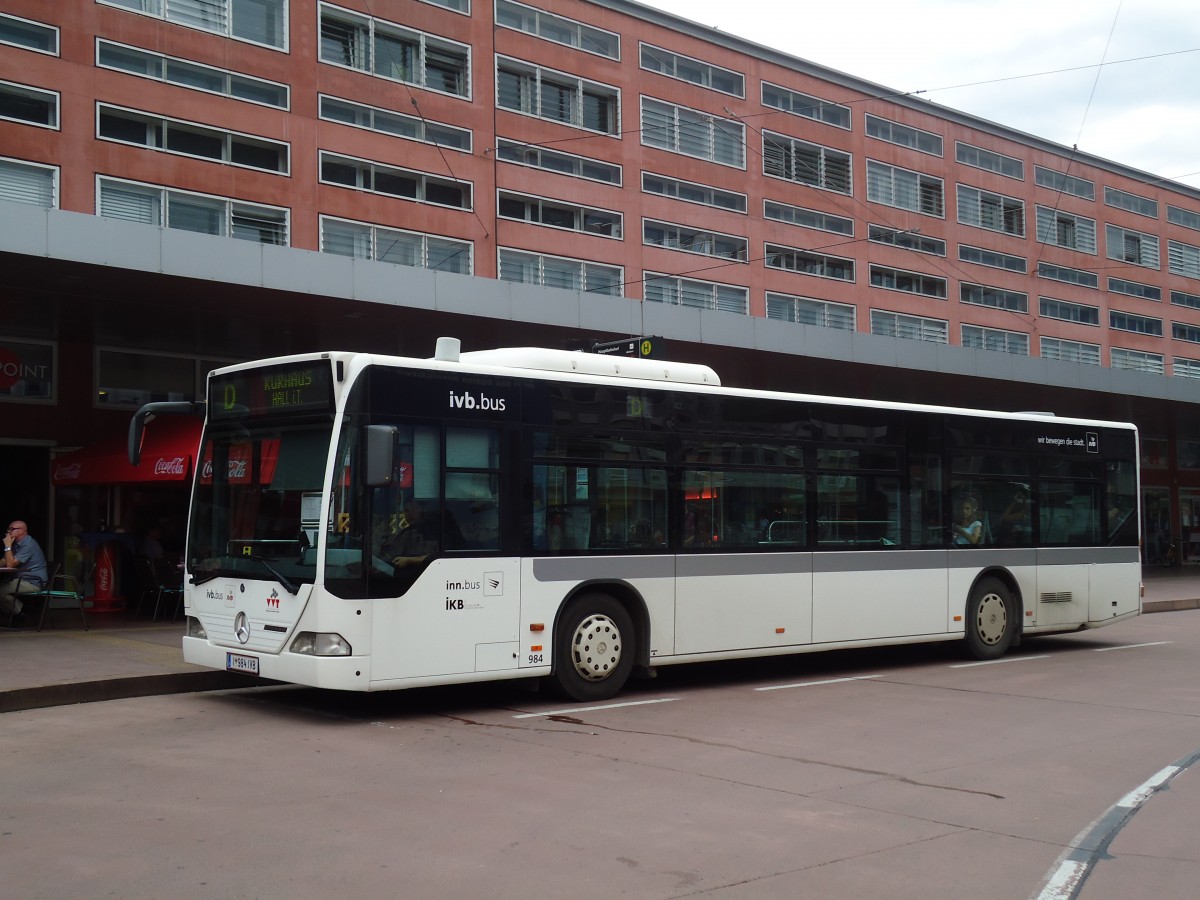 (128'626) - IVB Innsbruck - Nr. 984/I 984 IVB - Mercedes am 11. August 2010 beim Bahnhof Innsbruck