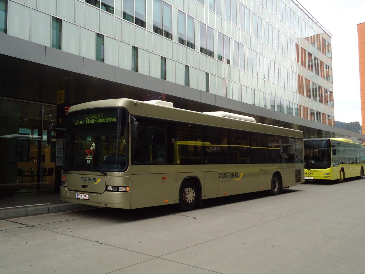 (128'643) - PostBus - PT 12'562 - Scania/Hess am 11. August 2010 beim Bahnhof Innsbruck