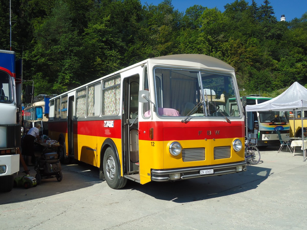 (128'945) - Trb, Oberrieden - Nr. 12/ZH 69'651 - FBW/R&J (ex Ryffel, Uster Nr. 12) am 22. August 2010 in Thayngen, Wohnbustreffen