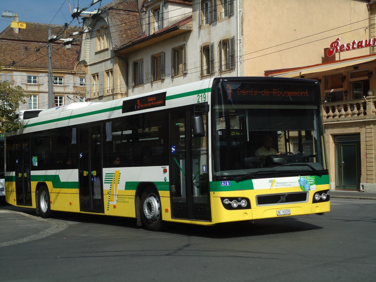 (129'533) - TN Neuchtel - Nr. 219/NE 93'219 - Volvo am 6. September 2010 in Neuchtel, Place Pury