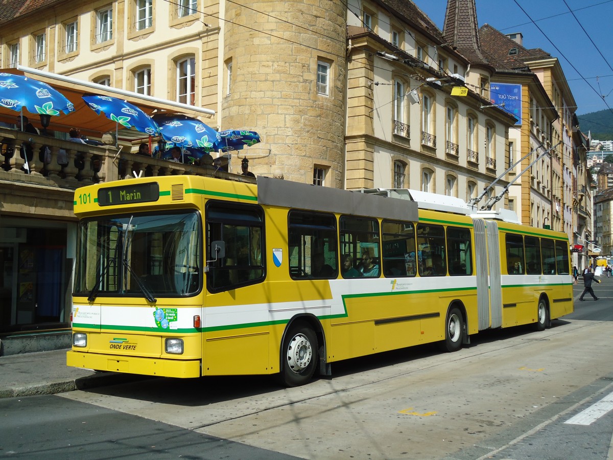 (129'571) - TN Neuchtel - Nr. 101 - NAW/Hess Gelenktrolleybus am 6. September 2010 in Neuchtel, Place Pury