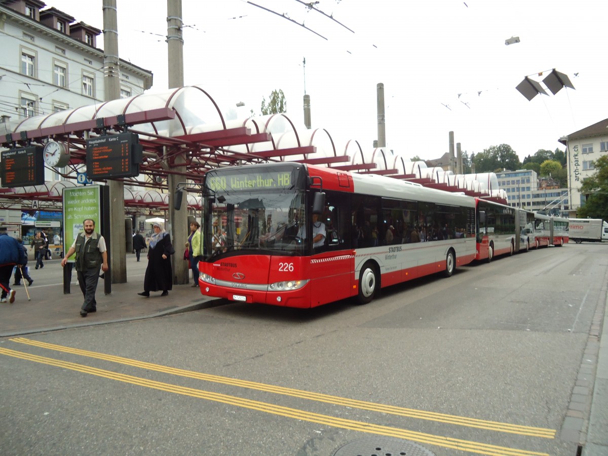 (129'703) - SW Winterthur - Nr. 226/ZH 745'226 - Solaris am 15. September 2010 beim Hauptbahnhof Winterthur