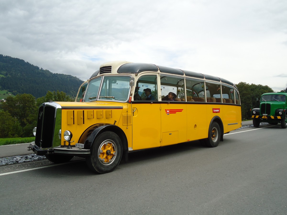 (129'896) - Sigg, Sennwald - SG 500'060 - Saurer/FHS (ex Oldie-Reisen, Matzingen; ex Studach, Teufen; ex M+79'512; ex P 23'155; ex P 2242) am 18. September 2010 in Castrisch, Schleps