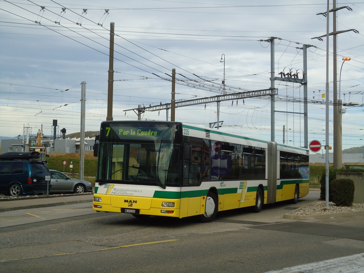 (130'246) - TN Neuchtel - Nr. 235/NE 111'235 - MAN am 4. Oktober 2010 beim Bahnhof Marin